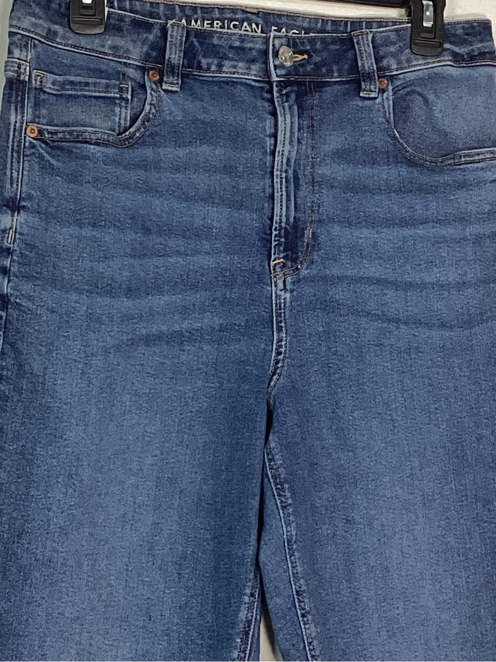 AE 90s Y2KHigh-Rise Slim Mom Jeans in Medium Blue Denim sz 12 - Picture 4 of 11